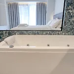 World Luxury Apartment *
