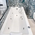 World Luxury Apartament Tríkala