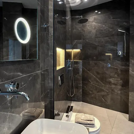 World Luxury 公寓 特里卡拉